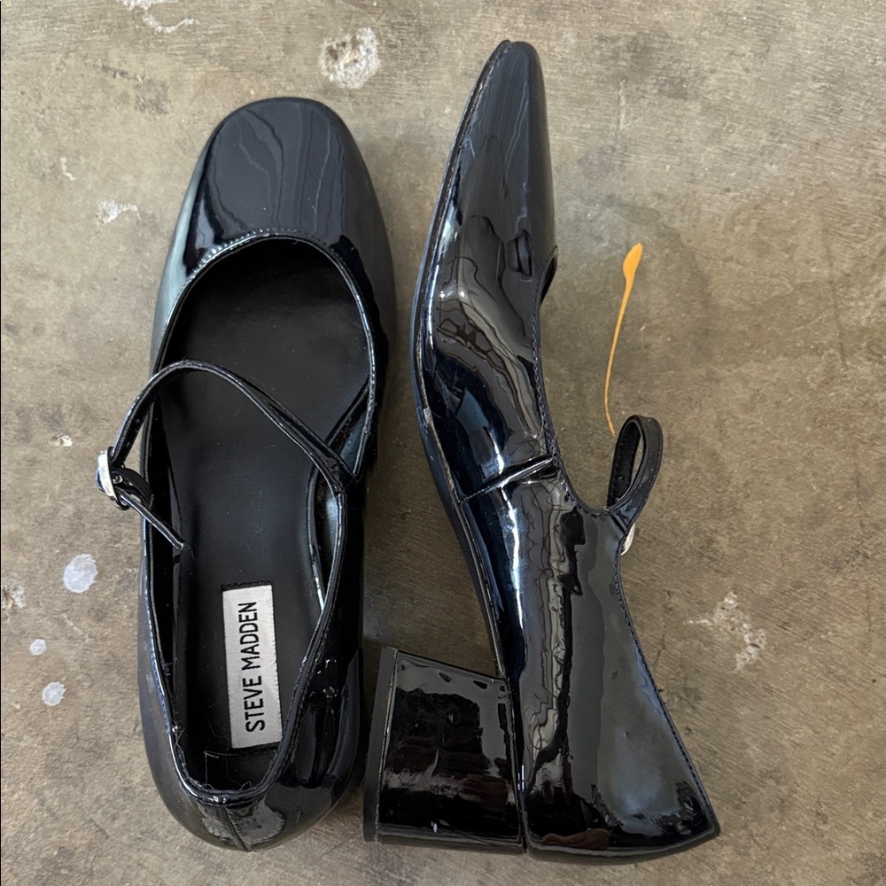 Steve Madden Black Patent Mary Jane Block Heel Pumps